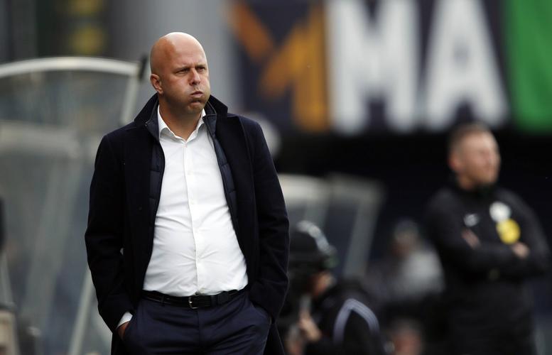 弗里克：库巴西只有18岁表现不稳定正常 皇马已是过去我不想再谈