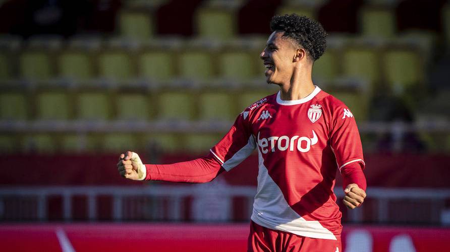 近5场6球！法媒：多特有意引进尼斯前锋索菲亚纳-迪奥普