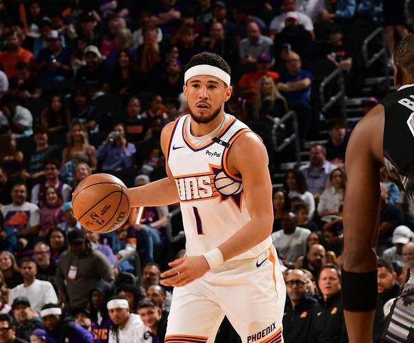 杀疯了！太阳首节37-17领先爵士20分 布克独得12分4板3助