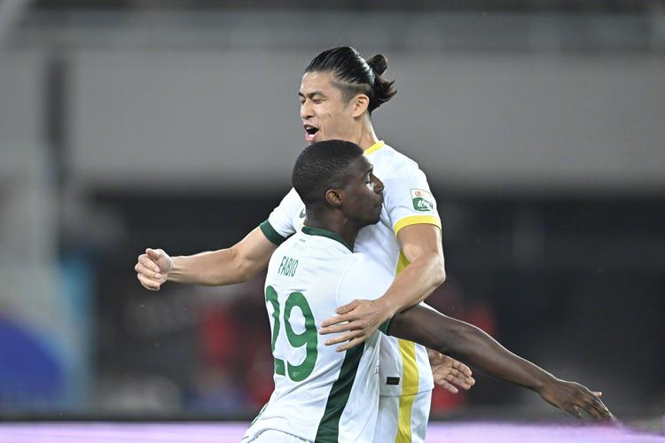 半场-国安暂0-0大埔 张玉宁染黄 国安7成控球率双方总计1射正