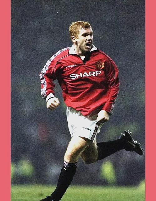 曼联祝斯科尔斯51岁生日快乐，球员出战716场155球82助攻获26冠